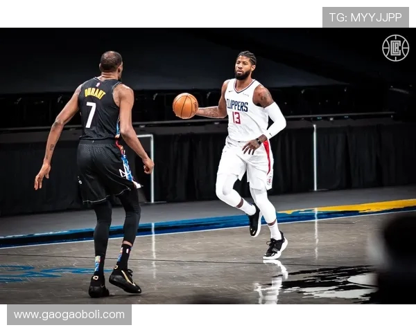 洛杉矶快船迎强敌上演巅峰对决全力冲击赛季关键胜利 洛杉矶快船迎强敌上演巅峰对决全力冲击赛季关键胜利