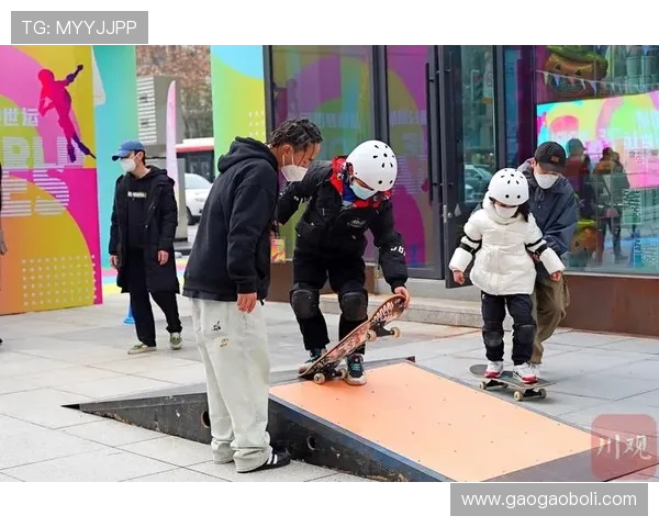 成都滑板队中路突破革新探索新战术引领未来发展之路
